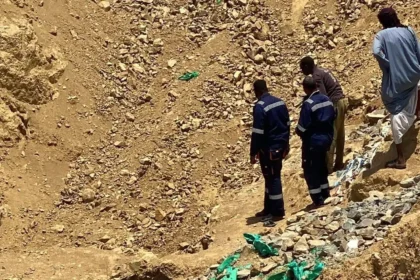 انهيار منجم ذهب في البحر الأحمر يودي بحياة 10 أشخاص وإصابة 21 آخرين