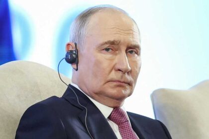 بوتين يتهم القادة الأوروبيين بمطالبتهم بإرسال قوات إلى أوكرانيا ويحذرون من حرب ضد روسيا