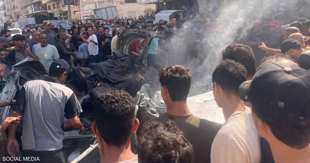 غارة إسرائيلية تقتل اثنين في غزة وتدمر سيارة بالكامل