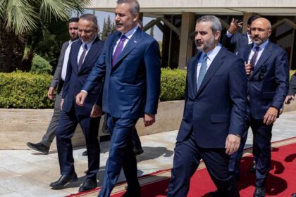 مباحثات سورية تركية تركز على تفعيل اللجان المشتركة وتحقيق تقدم في العلاقات بين البلدين