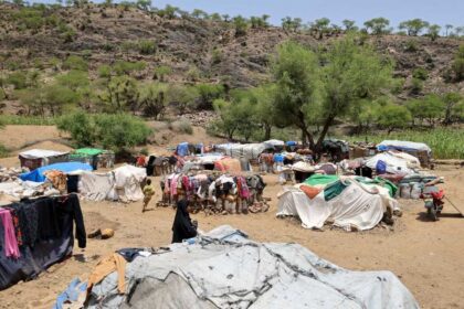 زيادة أعداد النازحين في اليمن إلى 85 ألفاً بسبب المواجهات المستمرة