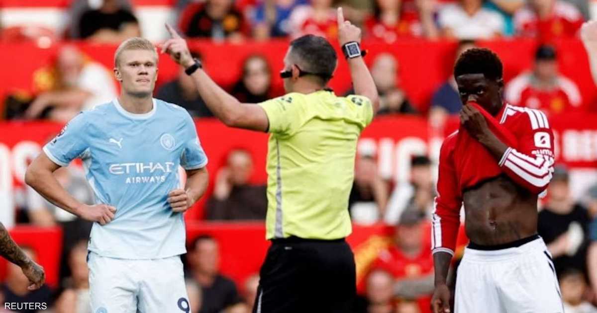لجنة الحكام توقف مساعدها بليك أنتروبوس بعد خطأ في احتساب هدف هالاند