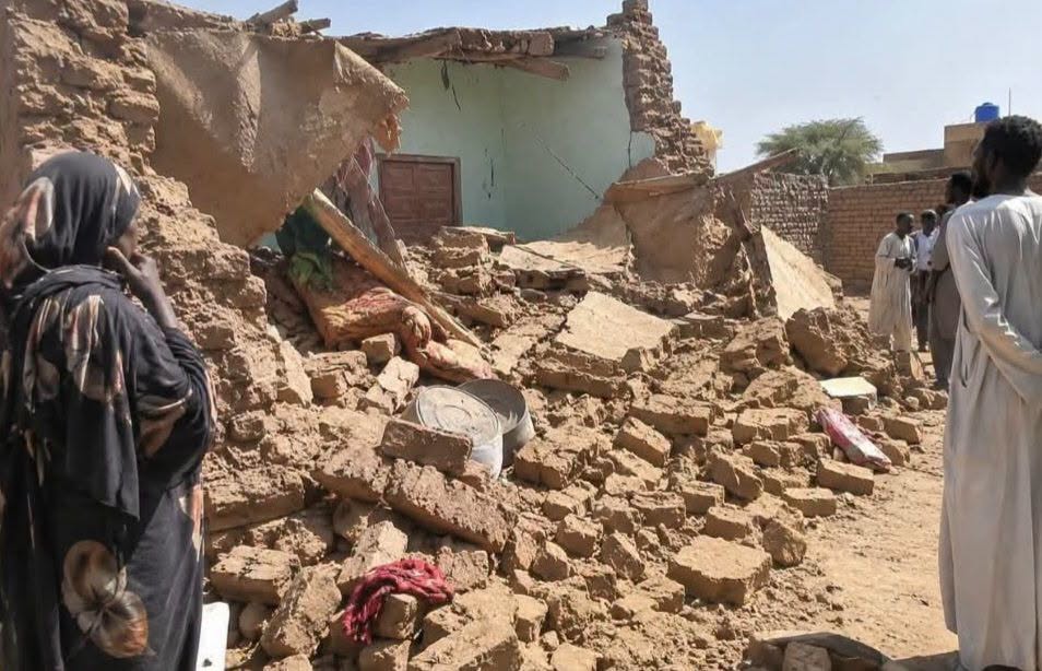 وفاة طالبة نازحة في انهيار منزلها بالأبيض