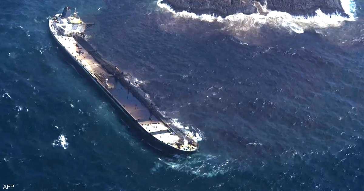 السلطنة تواصل متابعة ناقلة نفط استهدفت في مضيق هرمز وإجلاء طاقمها