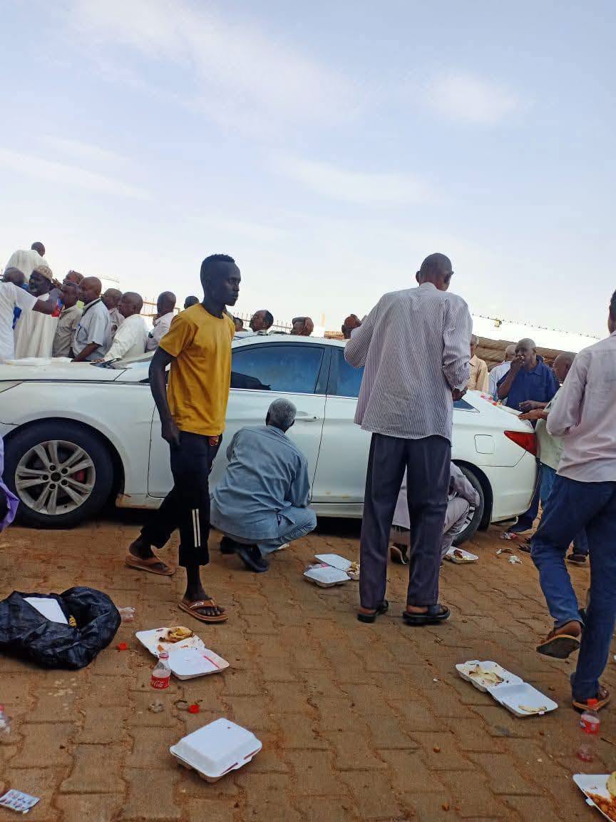 مشهد كنترول الشهادة الثانوية يثير موجة غضب بين المعلمين السودانيين.