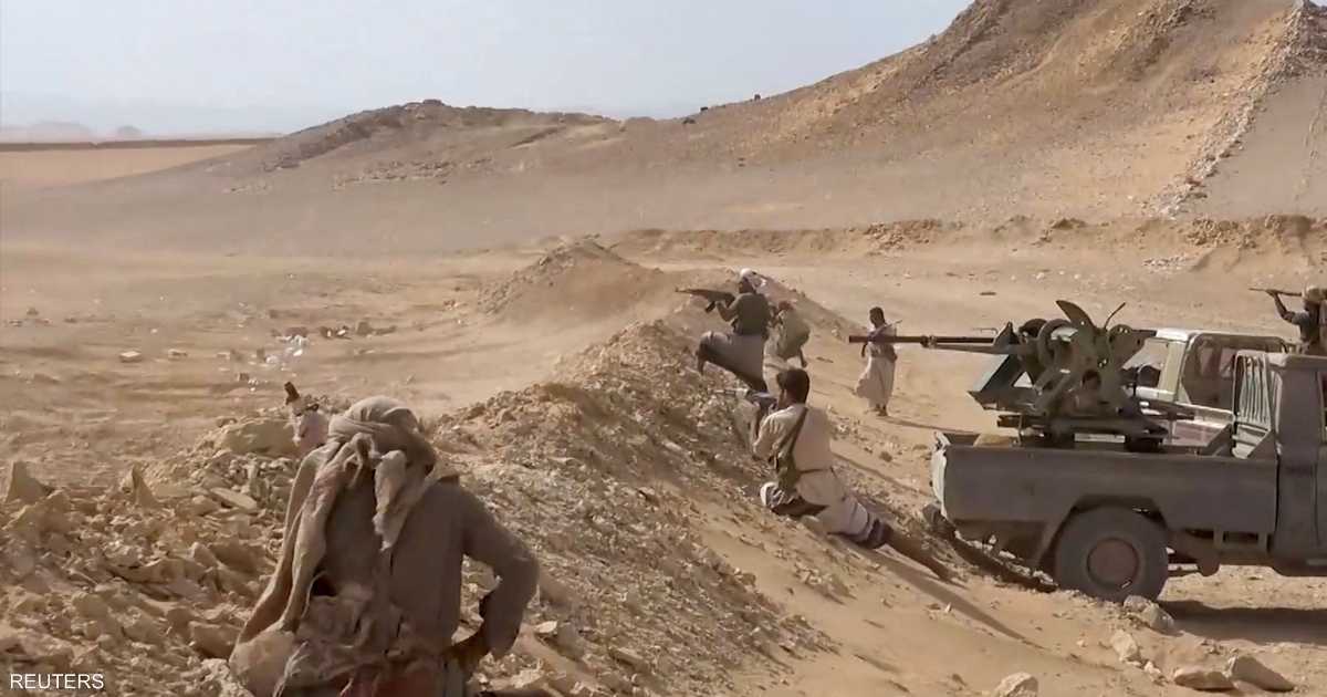 مواجهات عنيفة في البلق ومواقع حوثية استهدفت بغارات في مأرب