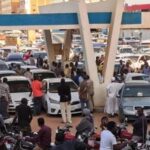 الوقود متوفر والإمدادات تنساب بصورة طبيعية في محطات الخدمة.