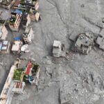 فيضانات نيبال والتبت تودع مئات القتلى والمفقودين الجدد.