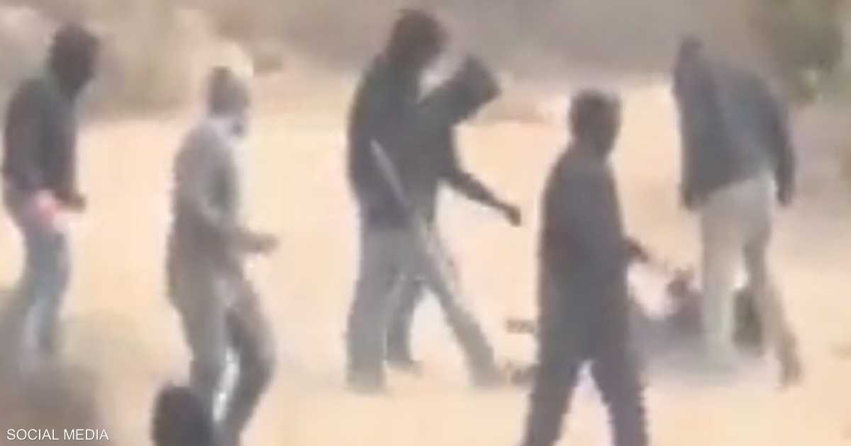 إصابة صحفية أميركية واعتداء على مزارعين فلسطينيين في الضفة الغربية