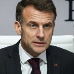 الرئيس الفرنسي يستقبل رسمياً لدى وصوله لدولة الإمارات ونددت فرنسا بالهجوم على محطة براكة بمسيرات