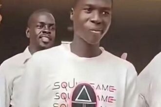 طالب سوداني يحقق 83% في الشهادة السودانية بينما يعمل في غسيل السيارات لدعم أسرته.