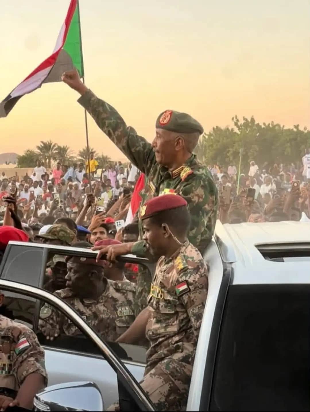 السودان لن يحكم من أي جهة إلا عبر الانتخابات، يؤكد رئيس مجلس السيادة البرهان.