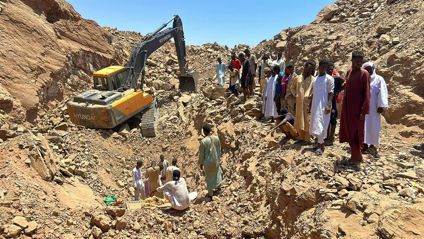 انهيار مناجم ذهب بالسودان يودي بحياة العشرات ويبقي آخرين مفقودين