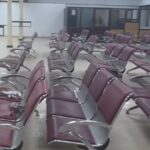 الخرطوم ترحب بعودة قادة في ظل مطار مزدحم ومدينة كئيبة