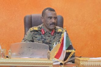 التوترات بين القباء وحميدتي تفاقمت قبل الحرب، ولم ينجح نصحته لمحمد حام في الحفاظ على علاقة الدعم السريع بالجيش.