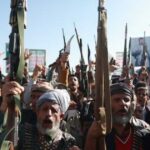 الحوثيون يعلنون قصف ثلاث قواعد عسكرية سعودية بصواريخ باليستية ومدفعية صاروخية في رد على الغارات السعودية