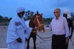 خطوة إهداء دقلو خيول للداعمين لمشروع غرب السودان تثير جدلاً واسعاً.
