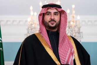 السعودية تطلع أطراف الأزمة على تطلعاتها لتحقيق سلام دائم بعد زيارة طهران.