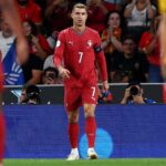 كريستيانو رونالدو يغادر المنتخب البرتغالي قبل مباراة دوري الأمم الأوروبية.