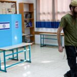 نتائج متقاربة بين نتنياهو وآيزنكوت وفرضية حكومة أقلية أو وحدة تلوح في الأفق