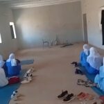 مطالبات عاجلة لتدخل وزارة التربية بعد كشف أوضاع مأساوية لمدرسة القرية في نهر النيل
