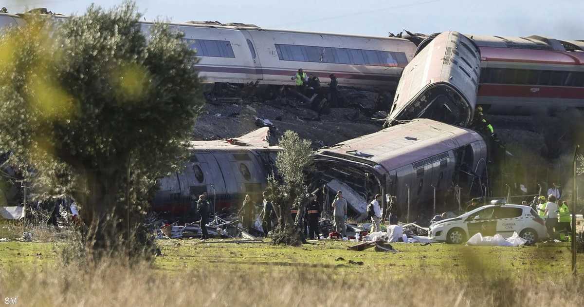 حادث قطار إسبانيا يودي بحياة 14 شخصا ويصيب 58 آخرين بجروح الحادة