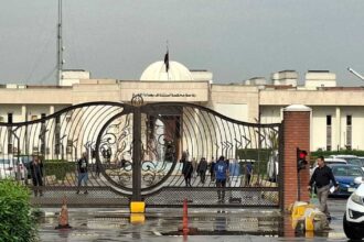 محكمة عراقية تُعزز أحكاماً بالسجن على 3 من عناصر داعش الفرنسيين.