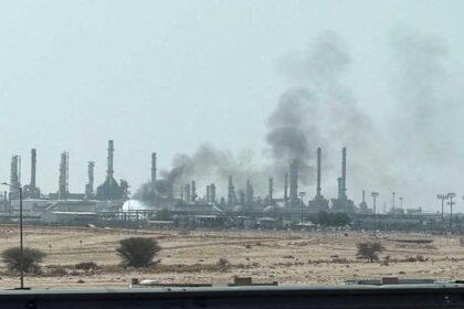 حريق في منشأة أرامكو بالرياض وسط تصعيد في الحرب السعودية الحوثية