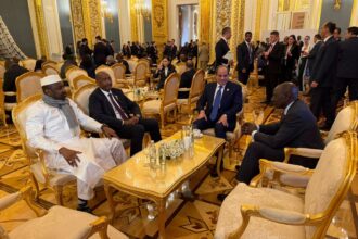 الرئيس المصري يبحث أمن إفريقيا واستقرارها مع قادة سودان وكينيا ومالي في موسكو