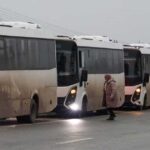 قافلة مساعدات تصل أوكرانيا ونقل مدنيين إلى روسيا بموجب تهدئة محلية