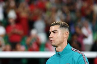 رونالدو يغادر معسكر البرتغال بحضور مسؤول المعدات في نفس الوقت
