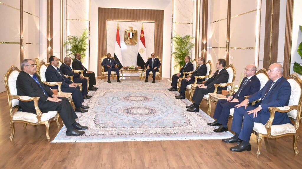 القمة الرباعية في العلمين تدعو لتعزيز التعاون وتأكيد وحدة السودان وسيادته