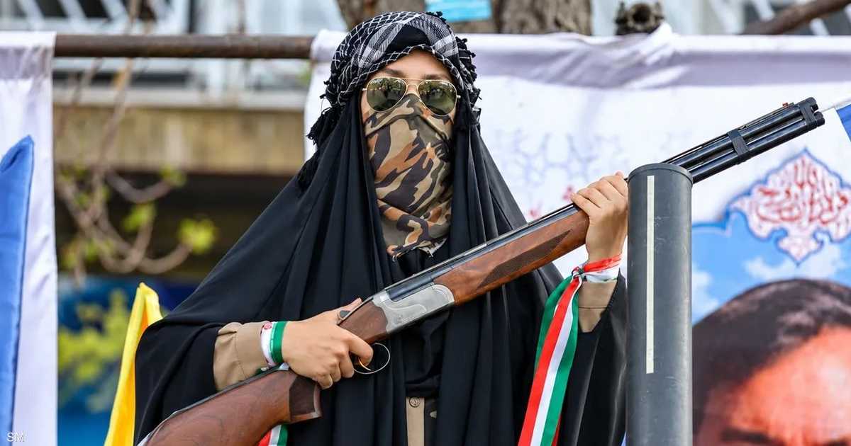 تدربت كتيبة نسائية إيرانية كـقوات استجابة سريعة ضمن حملة جان فدا.