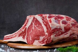 ارتباط تناول اللحوم الحمراء بنوع من الجزيئات وزيادة خطر الإصابة بمرض السكري.