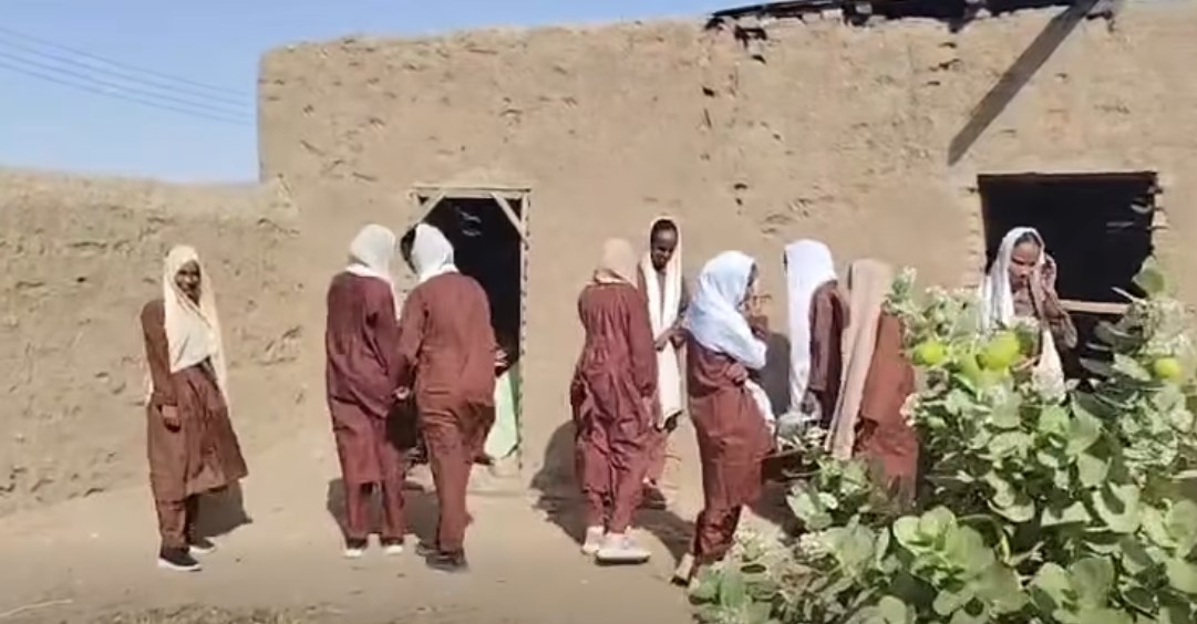 معاناة تلاميذ جوقل بسبب أوضاع داخلياتهم المتردية.