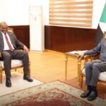 رئيس الوزراء يوجه بصرف متأخرات المعلمين في جميع ولايات السودان