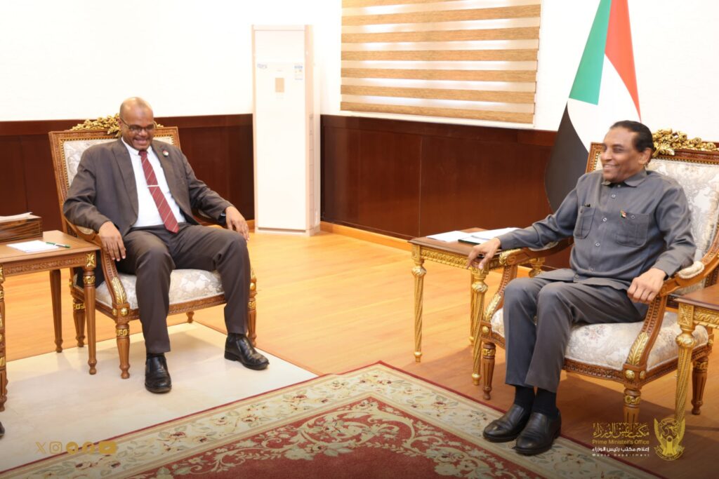 رئيس الوزراء يوجه بصرف متأخرات المعلمين في جميع ولايات السودان