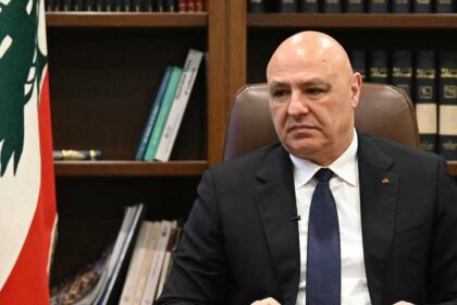 الرئيس اللبناني يؤكد التزام بيروت بتنفيذ الاتفاق ويطالب إسرائيل بالتقيد به