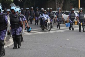 انطلقت احتجاجات حركة كوكروتش ضد مراجعة قوائم الناخبين في دلهي واعتقالات متوقعة.