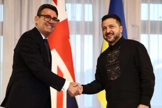 بيرنام يؤكد دعم لندن لأوكرانيا ويتفق مع زيلينسكي على لقاء قريب