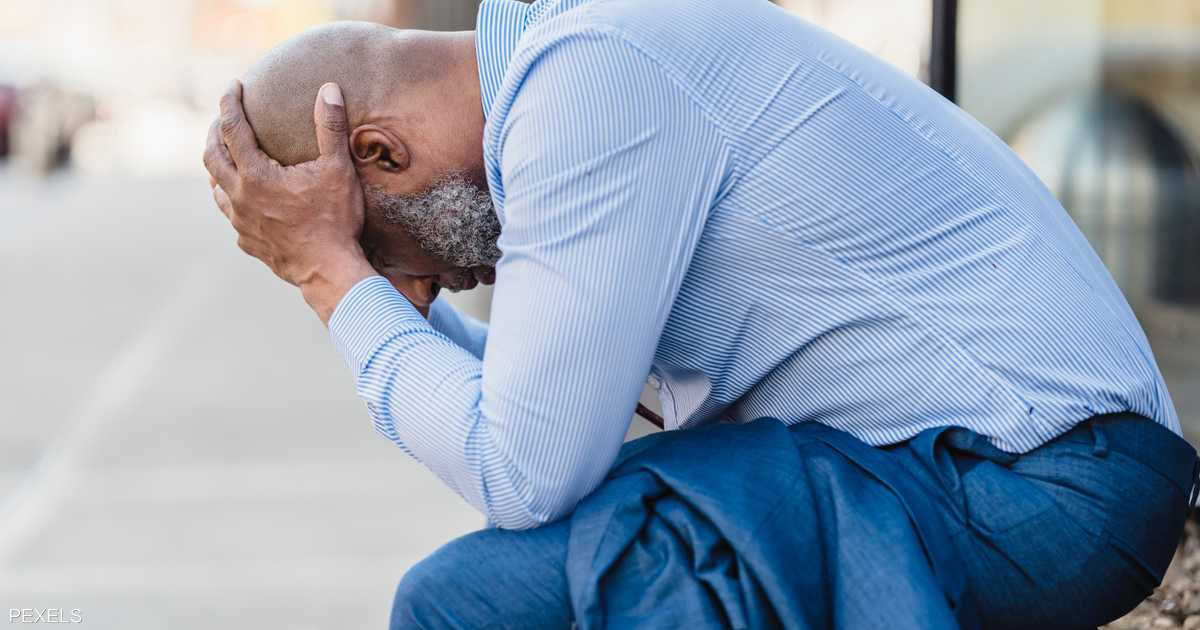 الوحدة والعزلة الاجتماعية تقلل سنوات الحياة الخالية من الأمراض لدى الرجال والنساء
