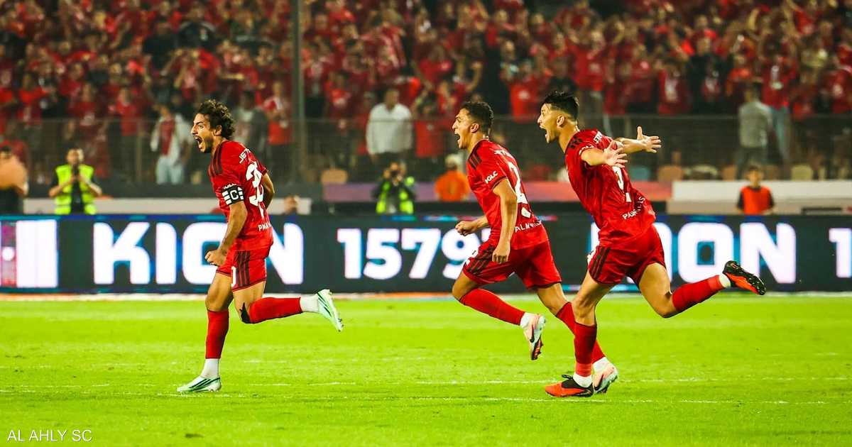 الأهلي يفوز على الزمالك بهدفين نظيفين ويتصدر الدوري بفارق النقطة عن بيراميدز