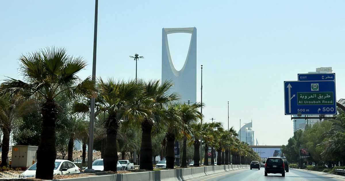السعودية تُرسل إنذاراً بتهديد جوي وتدعي اعتراض صاروخ باتجاه الرياض من الحوثيين